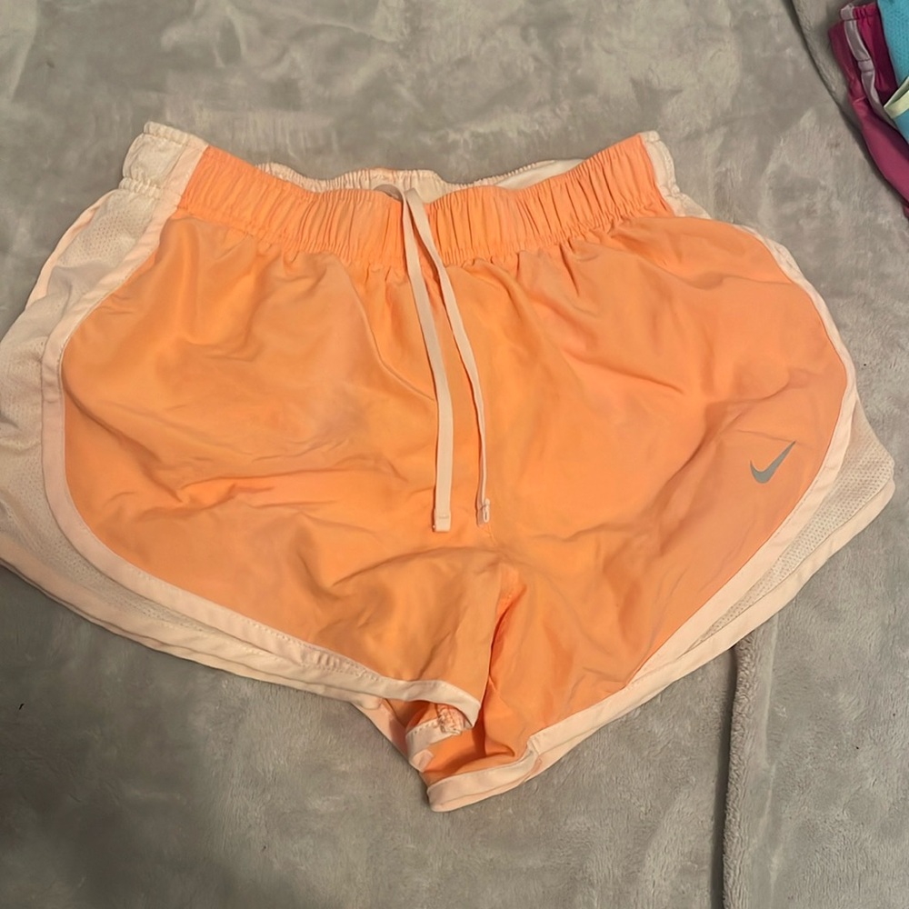 Nike Women’s Tempo Shorts